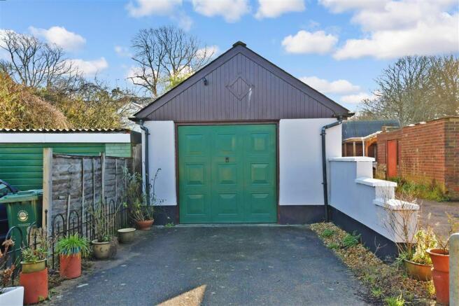 Driveway/Parking