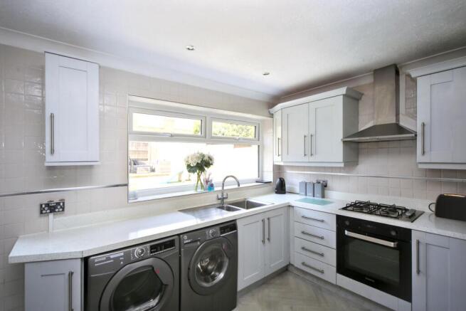 3 bed Semi-Detached for sale Image 9