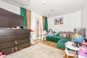 27, Gilbert Way, Maidstone ME17 3GU