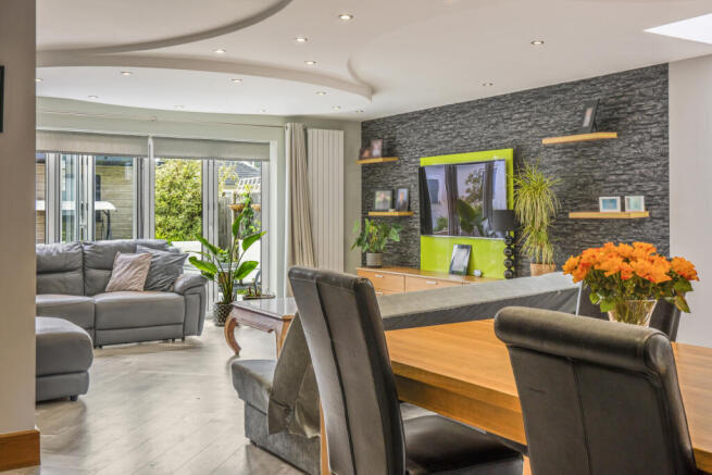 Living/Dining 1
