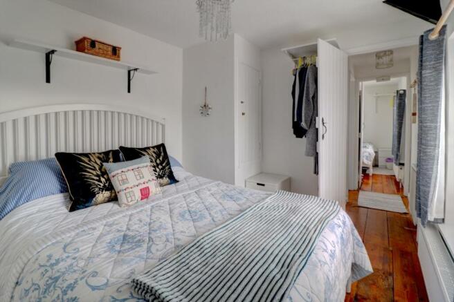 Bedroom 1 iii.jpg