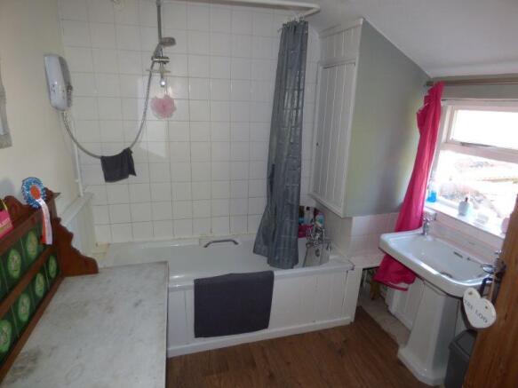 Photo 10