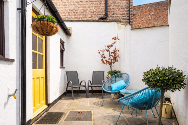 2 bed Terraced for sale Image 10