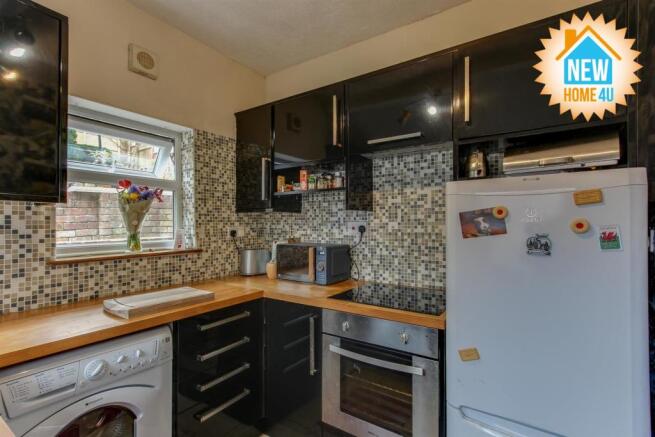KITCHEN: