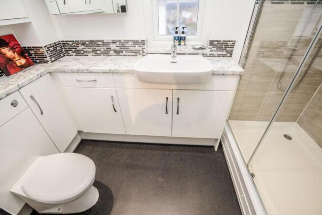 Master En-suite