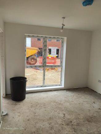 3 bed Semi-Detached to rent Image 7