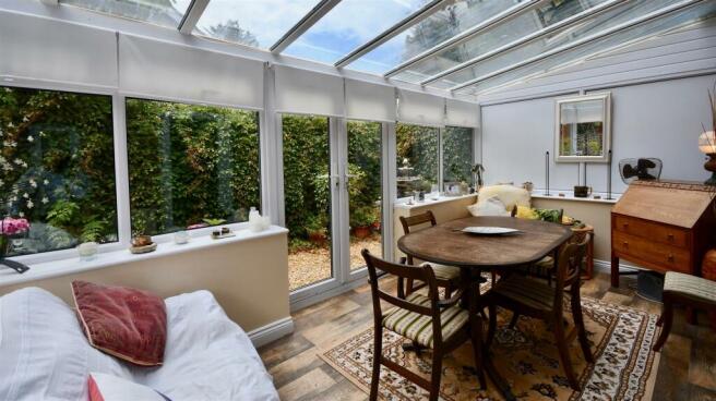Conservatory/Dining