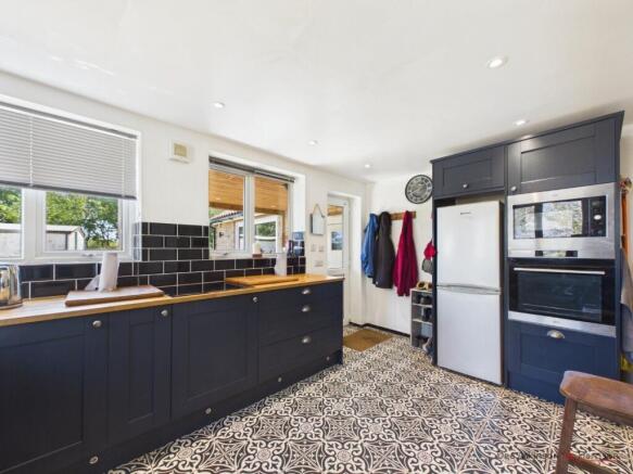 3 bed Detached for sale Image 9