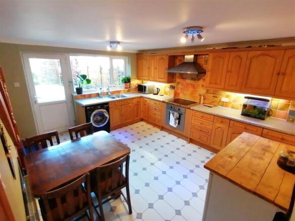 2 bed Cottage for sale Image 4
