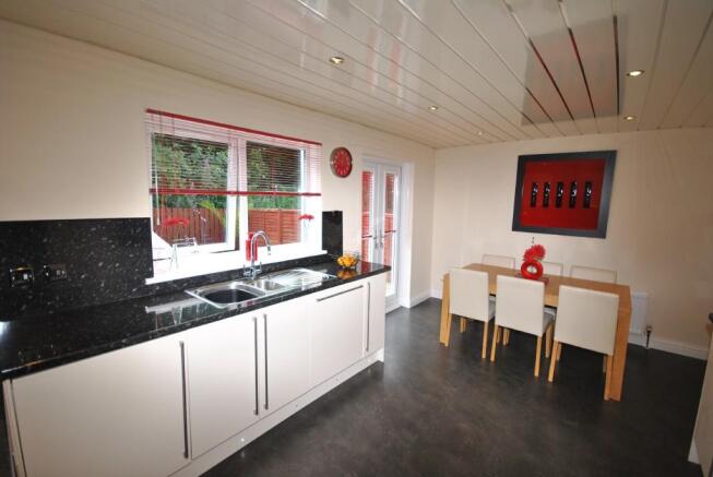 KITCHEN DINING