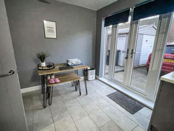 Photo 5
