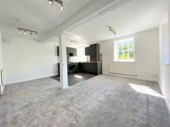1 bed Flat to rent Image 4