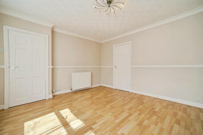 2 bed Semi-Detached for sale Image 6