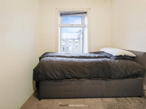 2 bed Terraced for sale Image 12