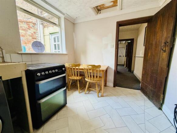 2 bed Terraced for sale Image 9