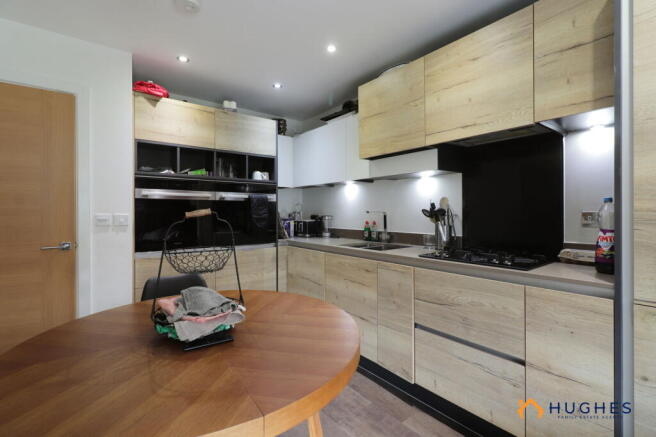 2 bed Semi-Detached for sale Image 5