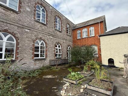 Flat 6 The Old School North Street, Totnes, Devon