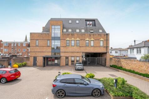 Alexandra Court, Windsor
