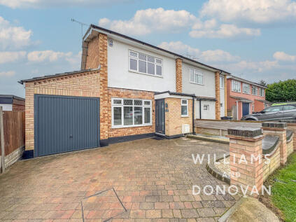 Woodside Chase, Hawkwell, SS5 4