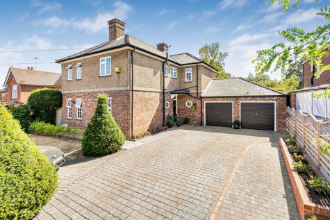 Middle Hill, Egham, Surrey, TW20