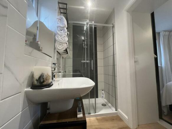 Ensuite