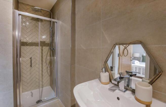 2 bed Duplex for sale Image 10