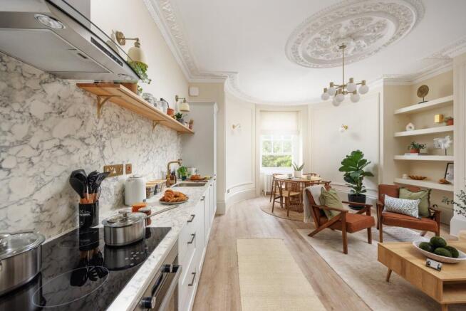 emma_place_ground_fl