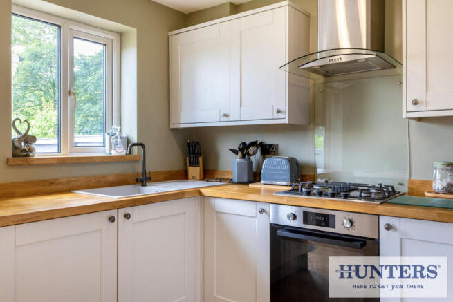 3 bed Semi-Detached for sale Image 7