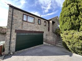 16, Alder Drive, Pudsey LS28 8RD