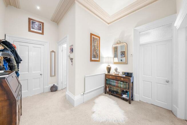 2 bed Flat for sale Image 5
