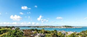 Lundy View, Millards Hill, Bideford EX39 4JS