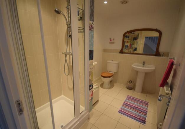Bathroom1.jpg