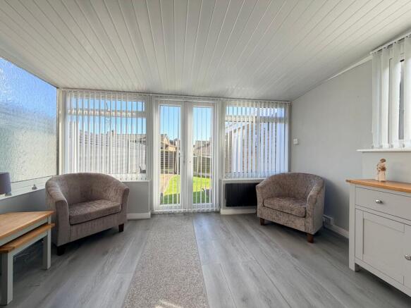 3 bed Semi-Detached for sale Image 6