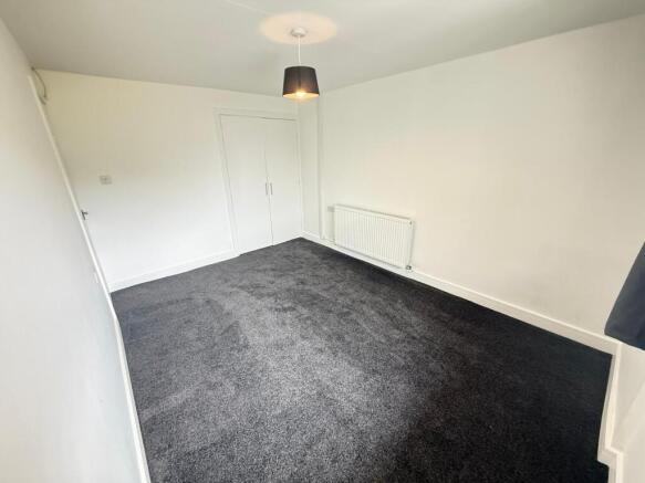 2 bed Semi-Detached Bungalow to rent Image 10