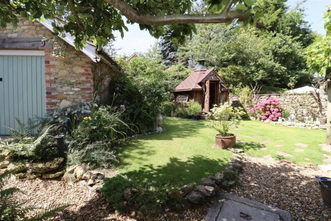 3 bed Cottage for sale Image 3