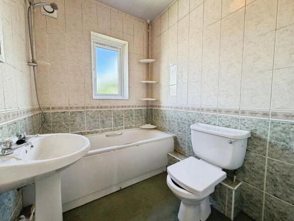 3 bed Town House for sale Image 10