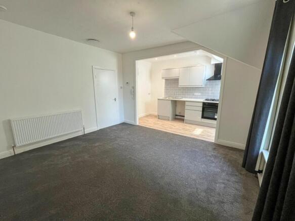 Lounge. Kitchen(2)
