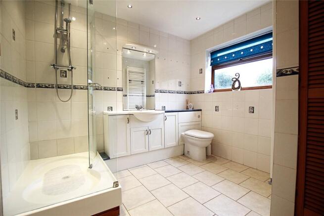 Family Shower Room