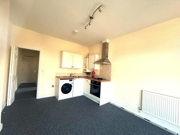 Open plan living (2)