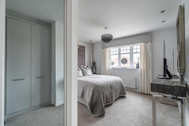 4 bed Detached for sale Image 12