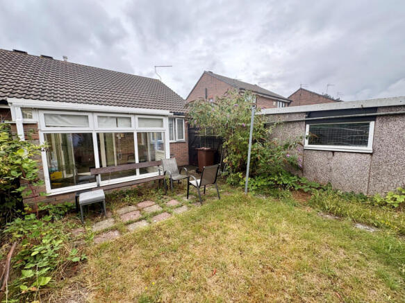 2 bed Semi-Detached Bungalow for sale Image 8