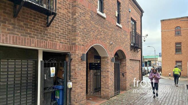 Galena Road, 34 W6 ext2.jpg