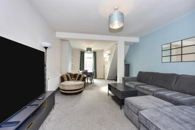 3 bed Terraced for sale Image 5