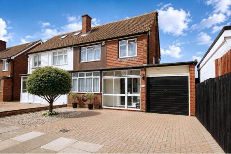 Lynegrove Avenue, Ashford