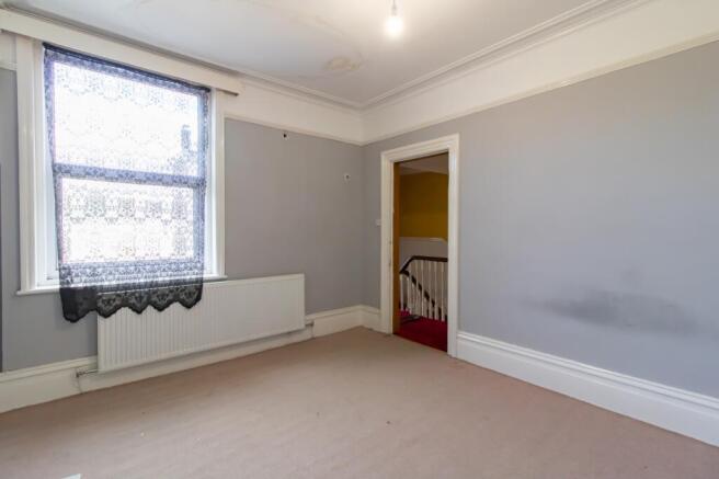 3 bed Terraced for sale Image 8