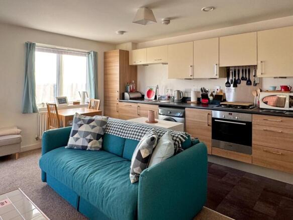 Lounge/Dining/Kitchen