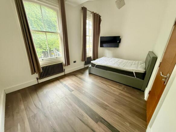 1-bedroom Flat for Rent near Hoxton and Shoreditc