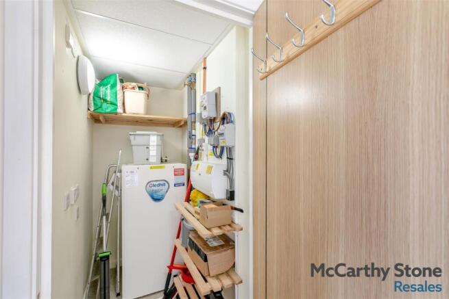 1 bed Flat for sale Image 12