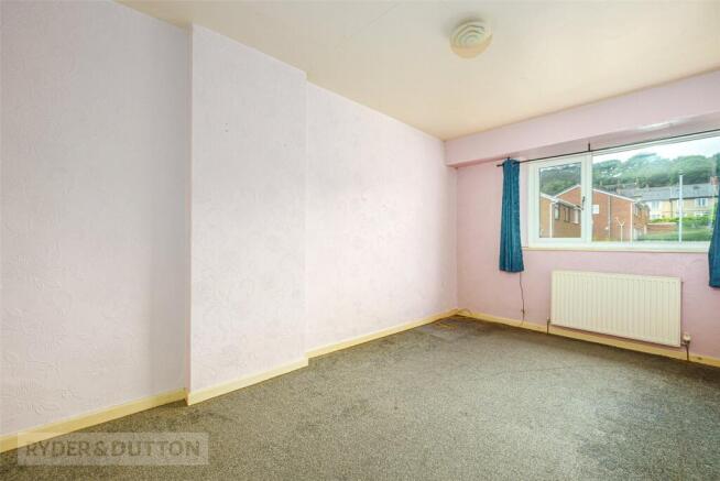 3 bed Semi-Detached for sale Image 4