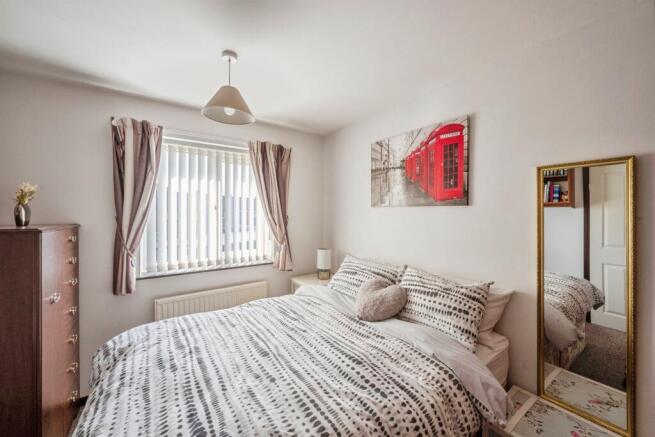3 bed Semi-Detached for sale Image 11